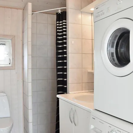 Сasa de vacaciones Four-bedroom In Hvide Sande Bjerregård